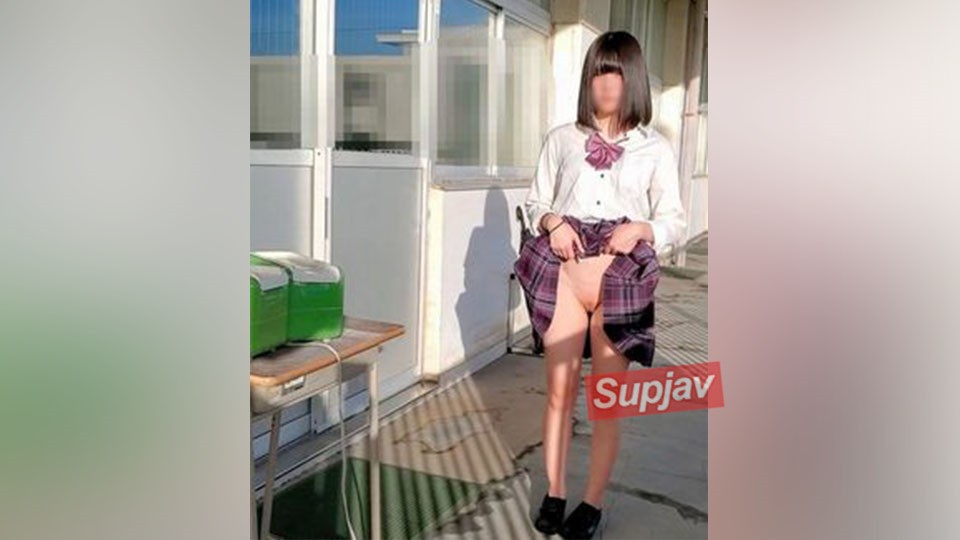 FC2PPV [If You Get Caught, Arrest ⚪︎] (Currently) J ⚪︎ Yume-Chan. She Gets Into The School And Is Made To Wear No Panties And Even Fellatio. Losing Her Virginity In Pain At The Hotel. . .