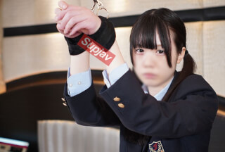 FC2PPV 3131339 【無修正】幼さの残る合法〇リ美〇女をツルしてハメて問答無用の生ハメ中出し！諸事情により来春削除予定。