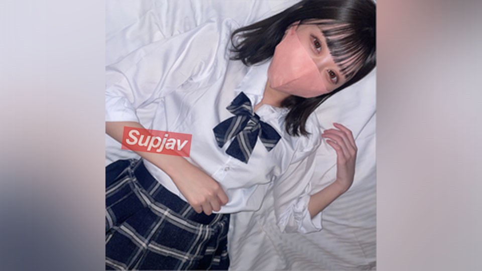 FC2PPV 3136461 超可愛い色白で美脚Eカップ1●歳の女の子を隅々まで堪能