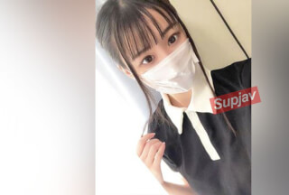 FC2PPV 「#70」華奢で繊細な色白美乳少○女に２度ハメ。ガチガチに緊張しながらも端正な顔を歪ませて喘いでいく姿に興奮MAX♡突きすぎてごめんね♡