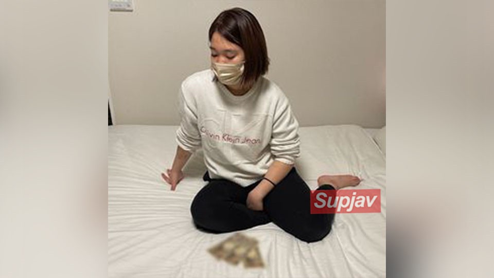 FC2PPV 3152564 [Gonzo/Cream Pies] Momoka-Chan, Who Raises 3 Muscos, Has Asked For Help, So Cum Shot Support