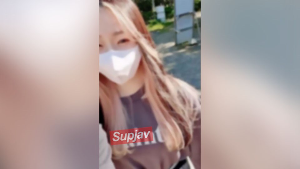 FC2PPV 【個人】某大手事務所の18歳声優ちゃん。デビューが決まるも生活に困り勇気の決断。。巨根に犯されイキまくる超敏感おま○こにしっかりと大量中出し。
