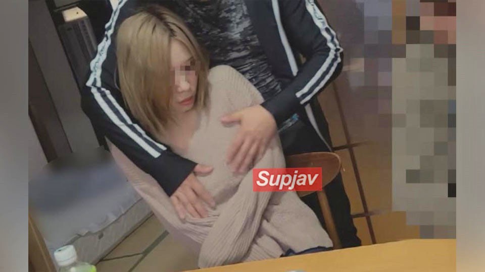 FC2PPV 【個人】派手で美脚な帝王切開妻。旦那に売られ他人棒を奉仕、生膣を犯され中出しされる。
