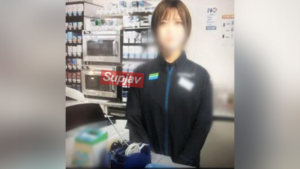 FC2PPV 3167711 【顔出し】近所の隠れ爆乳コンビニ店員・名札からSNS特定しハメ撮り