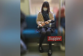 FC2PPV [2004 Grade] Black Hair Knee High ⑤ After School, Insert A Toy In The Toilet And Take The Train To The Station Where The Hotel Is Located