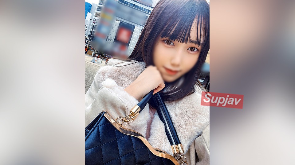 FC2PPV 3238424 【FC2発撮り】顔出し！素人女子大生【限定】くるみちゃん20歳　引き締まったスレンダーなボディが目立つ長身女子大生！清楚系な見た目とは裏腹にゴム無しを許してくれる淫乱娘に大量中出し！！ [有]