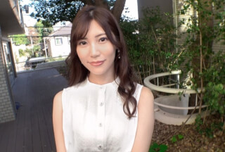 SIRO-5036 【きっと久しぶりであろうチ○ポに大興奮】結婚を控えた165cm長身美女、セックスレスの旦那には見せないであろうダイナミックグラインド騎乗位をカメラの前で披露……！ ネットでAV応募→AV体験撮影 1955 (水端あさみ)
