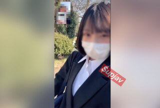 FC2PPV ※個人【閲覧注意】新学期入りたての田舎の芋っ子J○3年みおちゃん。学校のトイレでおし○こを漏らしながらオナニー。
