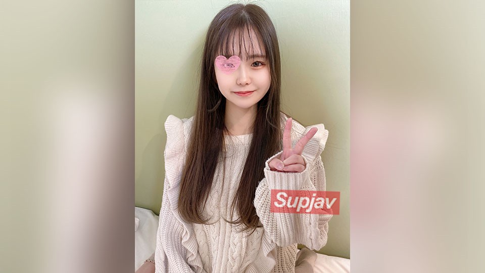 FC2PPV 3262500 笑顔も可愛い小動物系の色白な女の子。 好きな男性のプレゼントする為にAV撮影で初めての中出しまで。