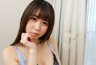 GAREA 880seika A Beer Salesgirl With Bright Eyes Is A Convulsive Girl Who Is Obedient To Her Desires!