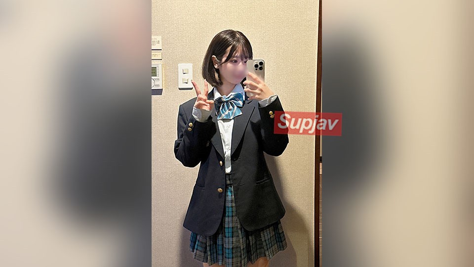 FC2PPV 3298032 【未公開定点作品】※定点映像のみとなります【完全顔出し】県立①全日制・現●J●学校一の超絶Eカップ美●女！人生初巨根大量顔射！【超絶美●女】
