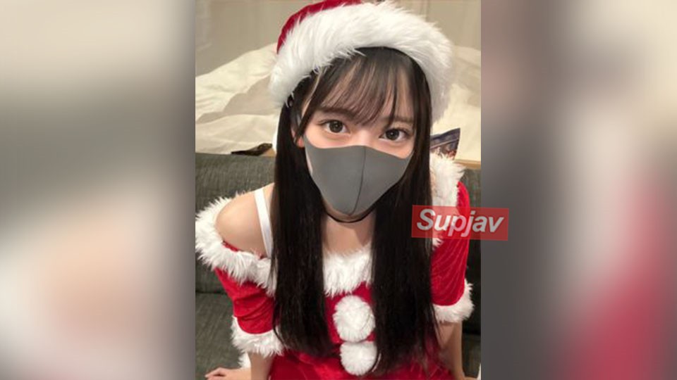 FC2PPV 3149044 【凍結解除されました】【今年最後に史上最高奇跡の美小女が登場！】まさかの…奇跡の再登場！坂道系美小女Fカップ18歳ゆあちゃん！サンタコスで大量顔射！今年最高のXmasプレゼント【2発2作品分収録】