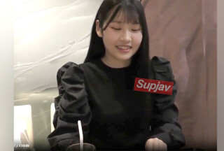 FC2PPV 2816118 After Blowing Out At Mio-Chan’s Necafe, Even If It’s Too Intense With Intense Etch, Smile And End Up With Vaginal Cum Shot Sperm