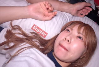 FC2PPV 3779166 [Uncensored] [Appearance] A Genuine 18-Year-Old With Beautiful Buttocks And Bloomers That Are National Treasures And Cute Dimples. If You Look Closely, The Face That Seems To Cry, Pretend Not To See It And Finish The Vaginal Cum Shot In The Back