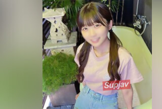 FC2PPV 【#102】色白152cmあざと可愛いコスメ店員。こんな清楚でピュアな子がスケベな表情で魅了してくる夢のような体験…。ゴムの約束だったけどお互いに想いは繋がり、僕色に染まる君で大興奮で超絶頂射精♡