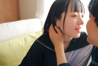 S-Cute 985_miko_01 小さなおまんこを巨根で突かれて「奥が好き」／Miko