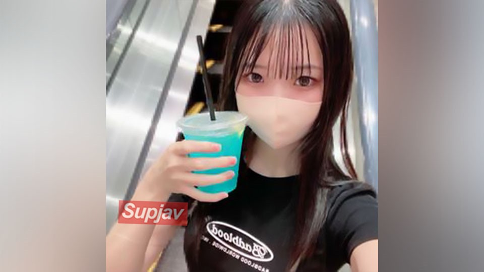 FC2PPV 【#108】上京したて専門学校①。スレンダーなのに色白もちもち肌で腰がとろける。。こんな素朴な子の人生初中出し貰えてごちそうさま最高すぎた♡