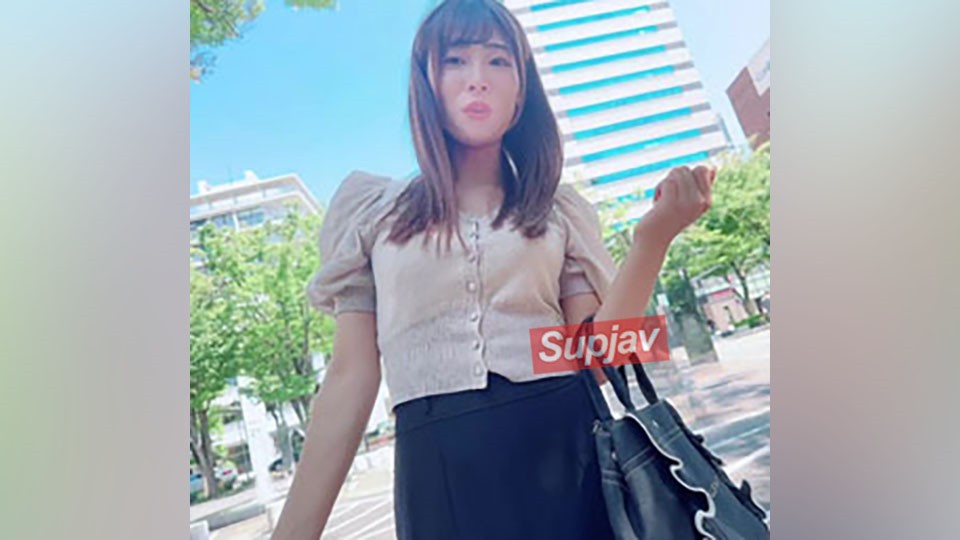 FC2PPV 3987081 【無】乳首とマンコのビラビラが黒くてエロい！イキまくり見習いナースあやのちゃん(20)に思いっきり中出し！【公開後3日間限定 追加特典配布中】