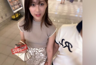 FC2PPV 3991760 [No] A Neat And Gentle Junior Girl. While On The Date, I Used A Remote Vibrator And Dripped My Pussy Juice In Front Of The Public, Making Me Cum! Even Though She Is A Young Lady, She Has A Hairy Pussy, So I Cum Inside Her A Lot As Punishment!