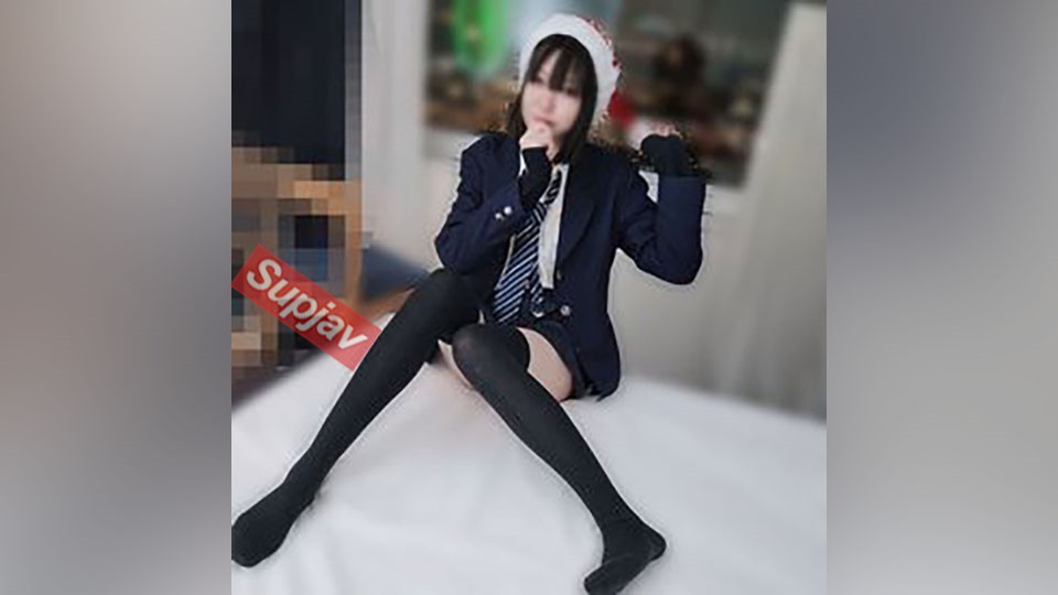 FC2PPV 女優のたまごとXmasデート私服でごっくん制服中出しサンタコスでも中出し