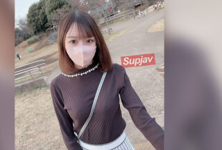 FC2PPV 4380444 初撮影・顔出し！！3日間限定！！ストッキングが食い込んだFcup受付嬢は快楽を味わうと所構わず潮を漏らしまくる変態女！！！！巨乳を揺らし潮吹き大洪水を喰らいながら2回連続生中出し！！