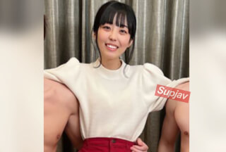 FC2PPV 4396679 有名大学に通うインテリお嬢様JDと極上３P。黒髪・清楚・スレンダーなJDが淫乱Wチンポを生挿入とフェラ交互に繰り返す！合計６発の射精！中出し×顔射×ごっくん！
