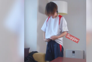 FC2PPV 4435441 18なりたてボーイッシュ処女。性欲おじさんにファーストキス、処女喪失、どさくさ中出しまでされたのに、「処女卒業させてくれてありがとうございました♡」と感謝の言葉を述べる。めちゃくちゃ良い子ですね。