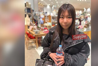 FC2PPV 4440132 [No/First Shot] *First Experience! Mana-Chan (18), Who Has No Experience Wearing Strawberry Pants, Is Allowed To Do Whatever He Wants By A Man With No Experience, And Even Cums Inside Her. Text: