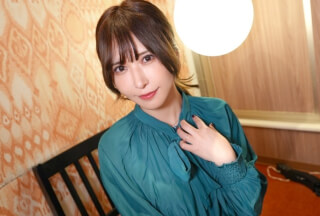SIRO-5265 「主人には言っていません・・・。」元地方局勤務の人妻が応募！激しくしてほしいと願う人妻に容赦なく激ピストン！ マ●コから溢れ飛ぶ愛液！床一面びしょ濡れになるほどの変態さ！【初撮り】ネットでAV応募→AV体験撮影 2155