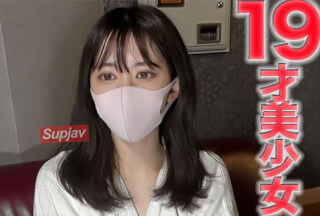 FC2PPV 4473531 19 Years Old, Perfect Beauty!! Silky, Smooth Skin!! Creampie With A Beautiful 19-Year-Old Girlfriend, "Personal Shooting" Individual Shooting Original 433 People [cen]