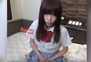 FC2PPV 4482249 【完全顔出し】TOP画像に記載通りです。2回り以上のオジサンと破滅の孕ませハメ撮り。狭膣から溢れかえる大量精液。無避妊の小さな狭膣に巨根を押し込み生で2回中出し！特典:初めての手コキで射精！