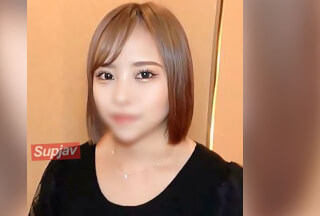 FC2PPV 4498665 【無】童顔で美巨乳、超グラマラスでいやらしぃBODYの美女とプライベートハメ撮り中出し二回戦！出会って即フェラ、騎乗位から正常位で中出しとベッドで色んな体位で二回目の中出し！※特典高画質