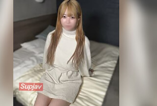 FC2PPV 4509645 ブーツで即尺！【無】【ごっくん】金髪にブーツの汚ギャルはウインナー乳首。馬乗りイラマで発射したアレを美味しくごっくん。※特典あり