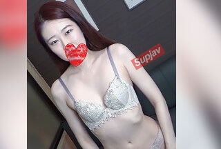 FC2PPV 4533382 Fair-Skinned, Slender, Tall, Beautiful-Assed, Beautiful-Legged Beauty. Her Beautiful Pussy Is So Sensitive That It’s Overflowing With Milky White Liquid. She Has A Cute Moaning Voice And Cums Like A Masochist. A Blowjob With A Full Lick Of The Ridge. A Huge Cock Penetrates The Depths Of The Vagina And Makes Her Pregnant! Review Bonus/Gokkun Blowjob