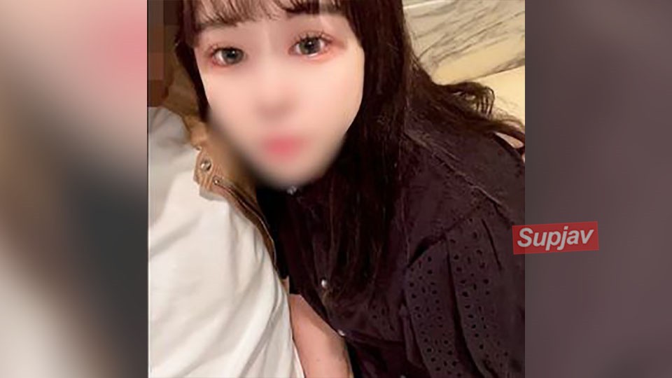 FC2PPV 4573871 [Handjob] I Got Very Excited When A Half-Japanese Beauty With Beautiful Eyes Said Dirty Words While Looking Up. "Are You Going To Cum…? Please Cum All Over Me♡♡" [cen]