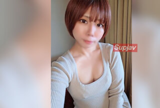 FC2PPV 4666997 ※初回限定価格【初撮り/無修正】おじの精子もごっくん！！〇〇溢れるオマンコがエロ凄すぎて2連続中出し交尾。キモチ良すぎてお口にもぶちまけてしまいました/えみり(23)