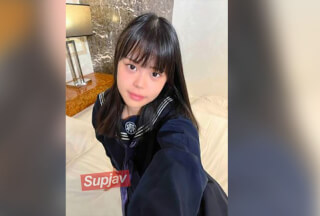 FC2PPV 4692217 【無修正・清純黒髪ロング】清純セーラー服美●女との濃密すぎるデートは痙攣する膣内に大量中出しの種付けセックス!!