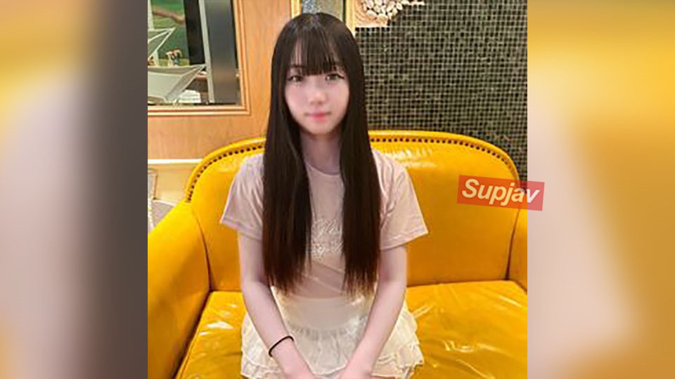 FC2PPV 4692815 【ぱ完全顔出し】人見知りのギリ合法の“ガチで**”の19歳コンカフェ嬢。乳首でイキ狂い剛毛びっしりマ○コに特濃中出し。