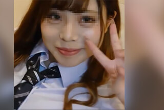 FC2PPV 4702971 【無・制服コス】先着割680pt・SNSで有名な裏垢美女のエロさに我慢できず即ハメ中出し【特典で高画質】