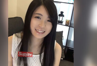 FC2PPV 4709753 New Actress Award Winner! Limited Release Of A Day Spent With The Director For The Lead Movie!