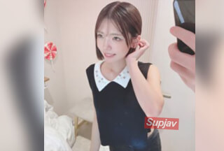 FC2PPV 4739119 【3部华丽影片＆额外影像：4张射精特别版】1.8岁。就读于日本体育大学的短跑运动员。拥有白皙纤细的美丽身材，腹肌清晰可见。在羞涩的氛围中隐藏的性欲爆发。在各大酒店进行激烈的性爱。