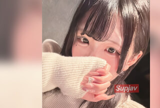 FC2PPV 4742660 24日まで990pt!! ※モなし【ガチ素人初撮影】 19歳大学後輩美女に大量生中出し