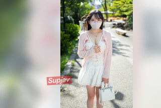 FC2PPV 4750833 【これぞ嗜好】素朴、初撮りの本格　女　子大生　りせちゃん。色白ぴんくおっぱいが極上。緊張の中、捻り出てしまった本気のガチアクメ声「ア”ぁーん♥」がエロすぎて、生中出しSEXしちゃいました！！！【4K高 [有]