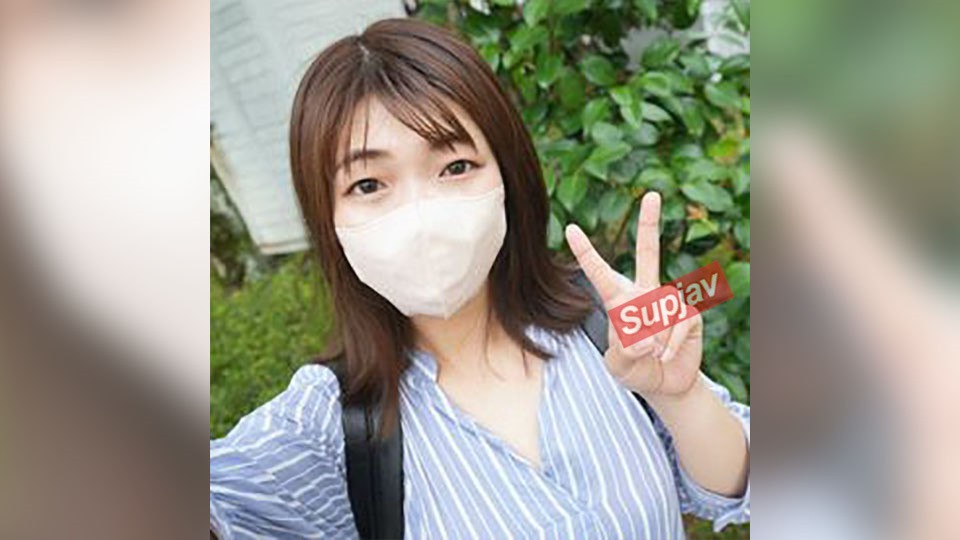 FC2PPV 4765800 26まで990pt【美人妻&ボ乳】【初】コ持ち人妻が巨根男にお悩み相談「中に出してください~♡」夫に内緒で他人棒と濃厚中出しセックス♡