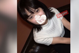FC2PPV 4774060 [Personal Shooting] First-Come, First-Served Discount 500 Points – First Raw Creampie For A Petite, Baby-Faced Girl With Innocent 145cm Breasts Still Developing! [Bonus: High-Quality Image]
