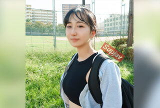 FC2PPV 4780484 【11/5迄990pt】【初撮】感度も性格も抜群の陸上部ムスメ。大会の前にランニングで鍛えた引き締まった美尻を巨根でリラックスさせる。【そこ気持ちいい…】と喘ぎながら膣奥まで突かれ、ぴちょマンコ種付け