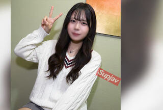 FC2PPV 4792776 【27迄990pt】【初撮】アイドルデビューを目指すスレンダーあずさちゃん。恥らしいながらもバックで喘ぎ白い肌が赤くなる。「ダメ、気持ちいい、イクゥ！」と締め付けマンコに熱いザーメンを膣奥まで注がれる