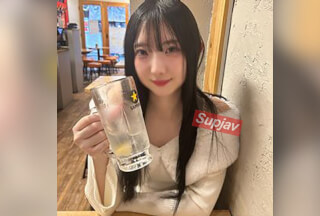 FC2PPV 4800848 ※※5日間限定70％OFF！！※※あの超有名アイドル似のぴちぴち大**ちゃんを紹介してもらい、お持ち帰りしたら見た目からは想像つかないくらいのどエロいえっちした、、、