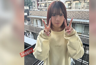 FC2PPV 4820966 【16迄1290pt】小さくてアイドル資質の愛しいムスメ。「あぁイキそう…イク！」新居のベランダ前で細い腰を掴み、高速ピストンで連続イキ、喘ぎまくり。半外半中で締め付けマンコに濃厚ザーメン注ぎ込む。