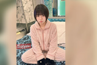 FC2PPV 4834301 【超短期掲載】18才と2日目 アイドル級バスケ部長に溢れるほどの種付け中出し [有]
